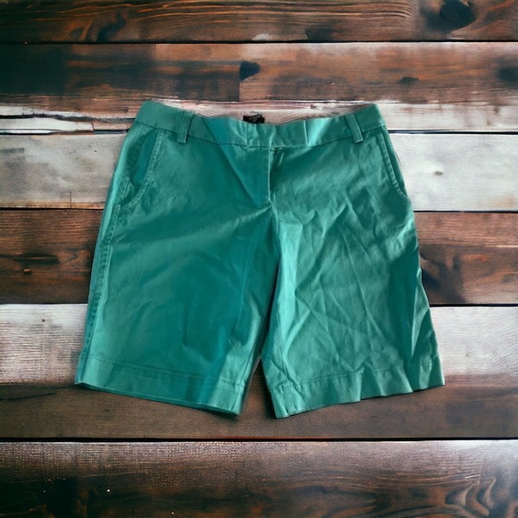 J Crew Stretch City Fit Womens Green Cotton Chino Shorts Size 6 33” Waist - Picture 1 of 10